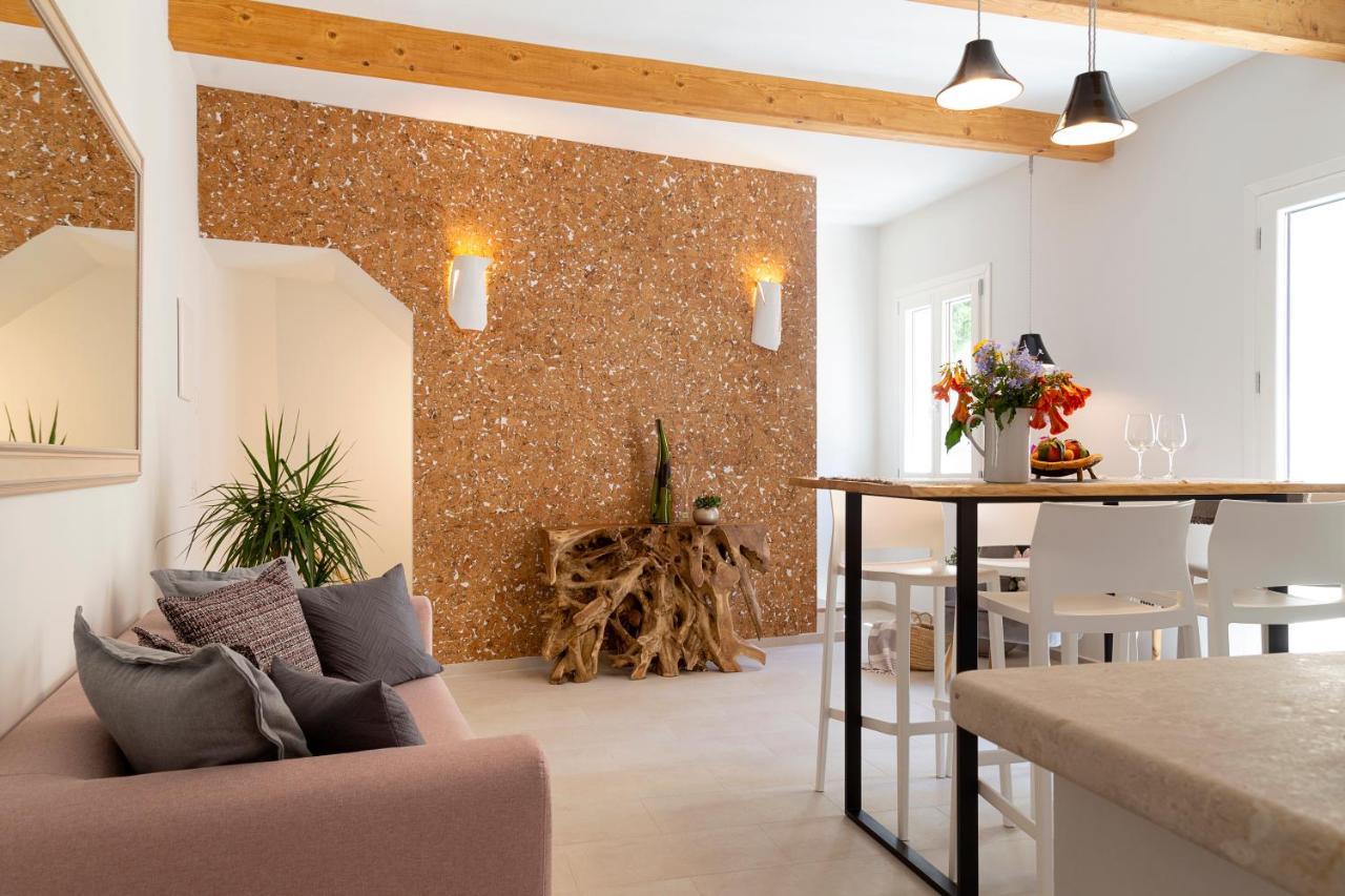 La Via Rooms And Terrace Olbia Exterior foto